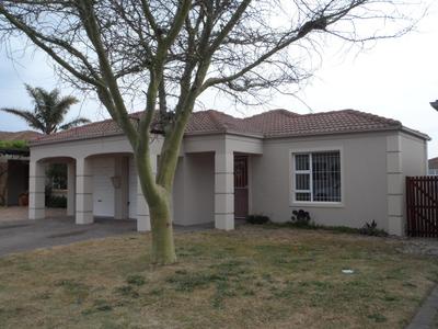 Townhouse For Sale in Eikenbosch, Kuilsriver